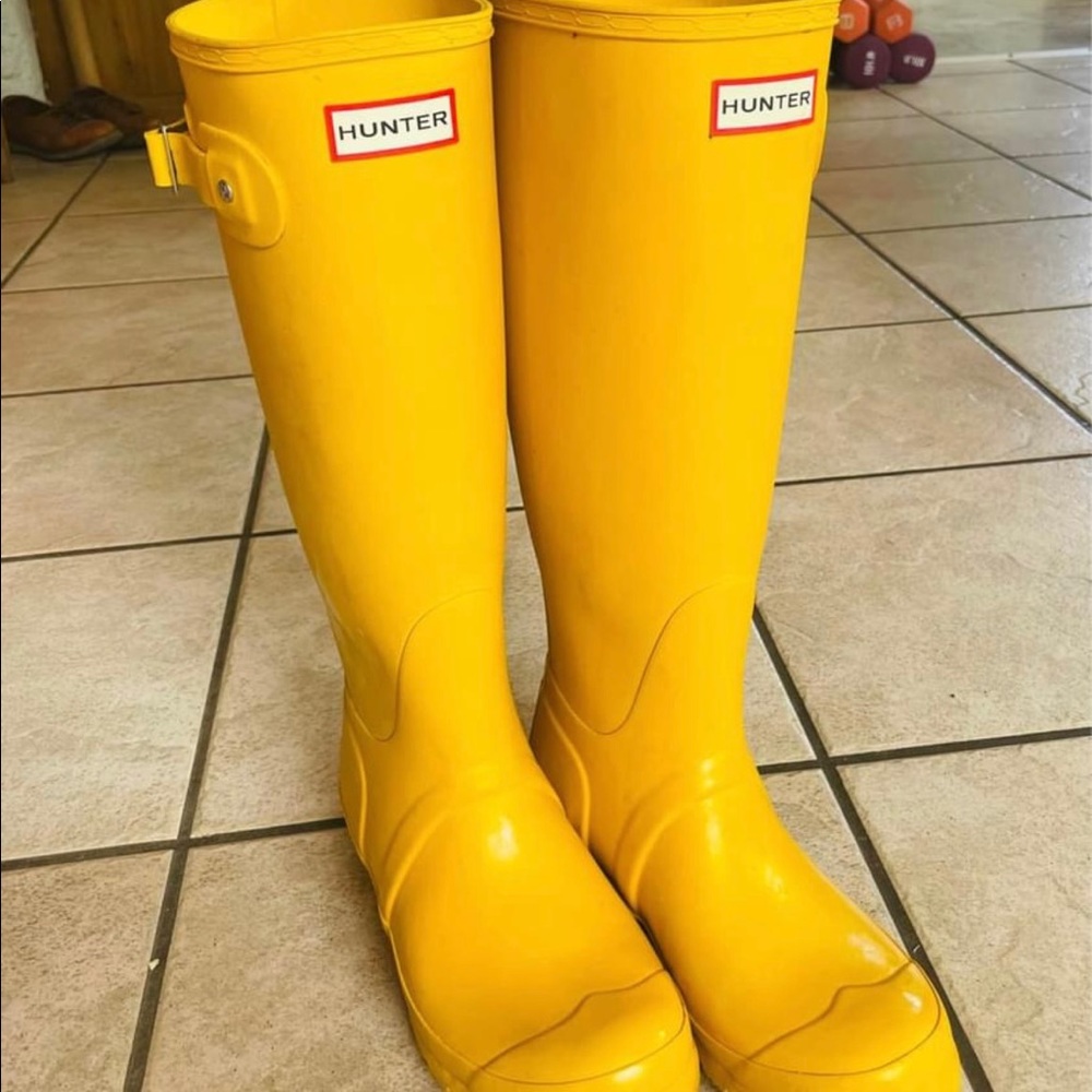 Hunter tall rain boots - Picture 1 of 2